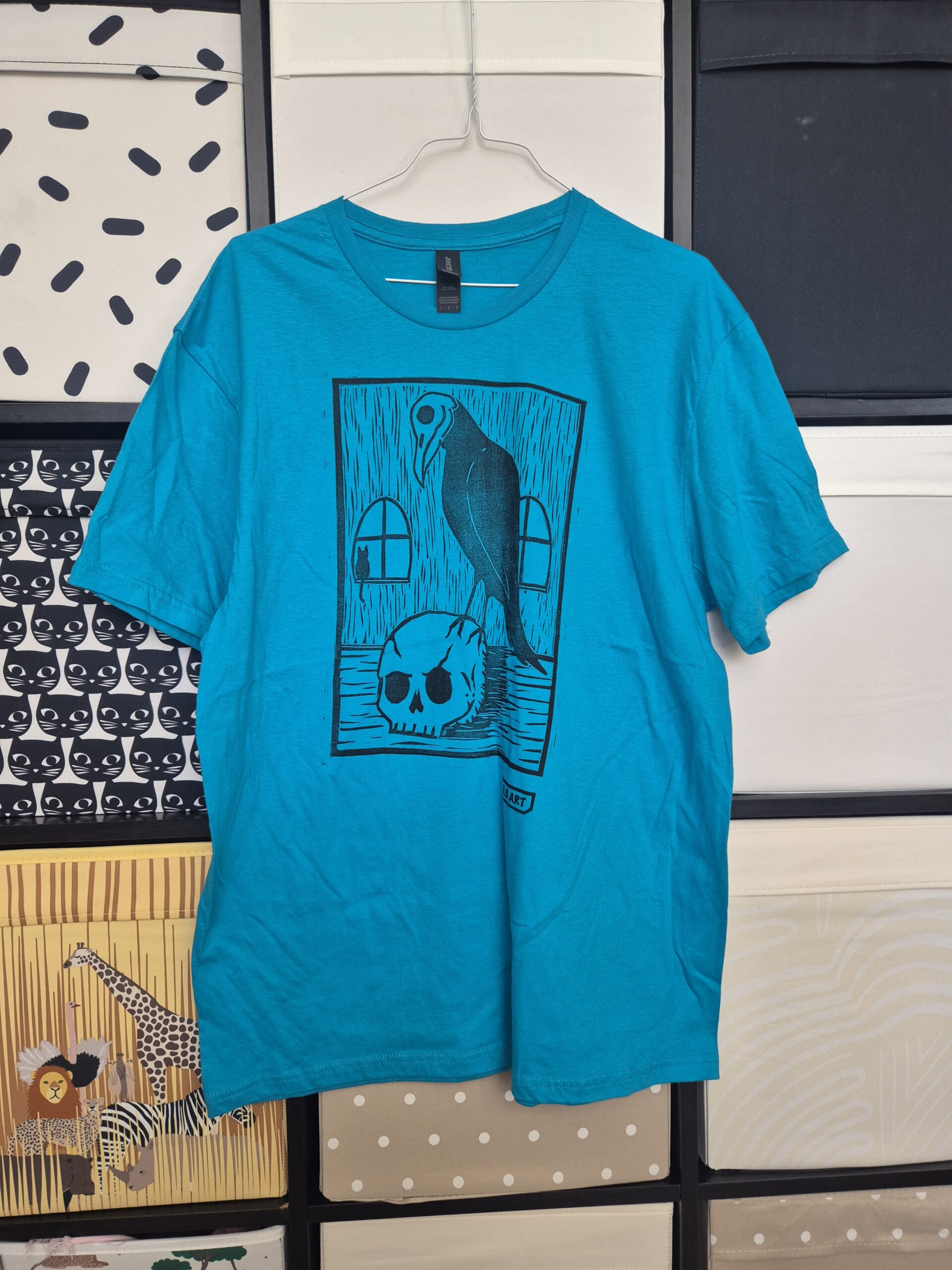 Teal Crow and Skull T-Shirt – Size Large