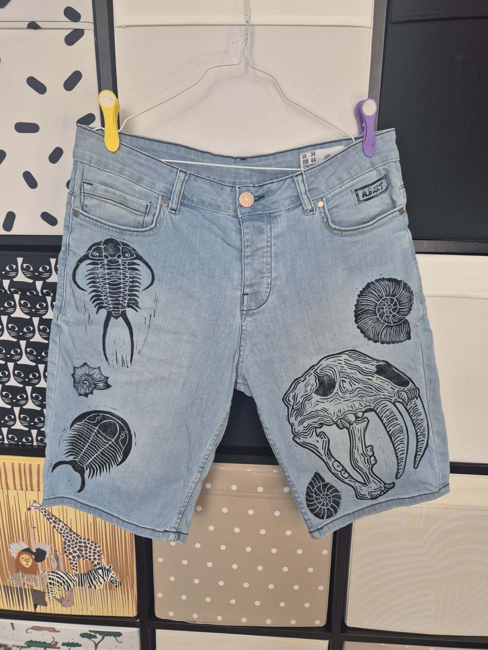 Blue Smilodon Skull Upcycled Shorts – Size W34/L11