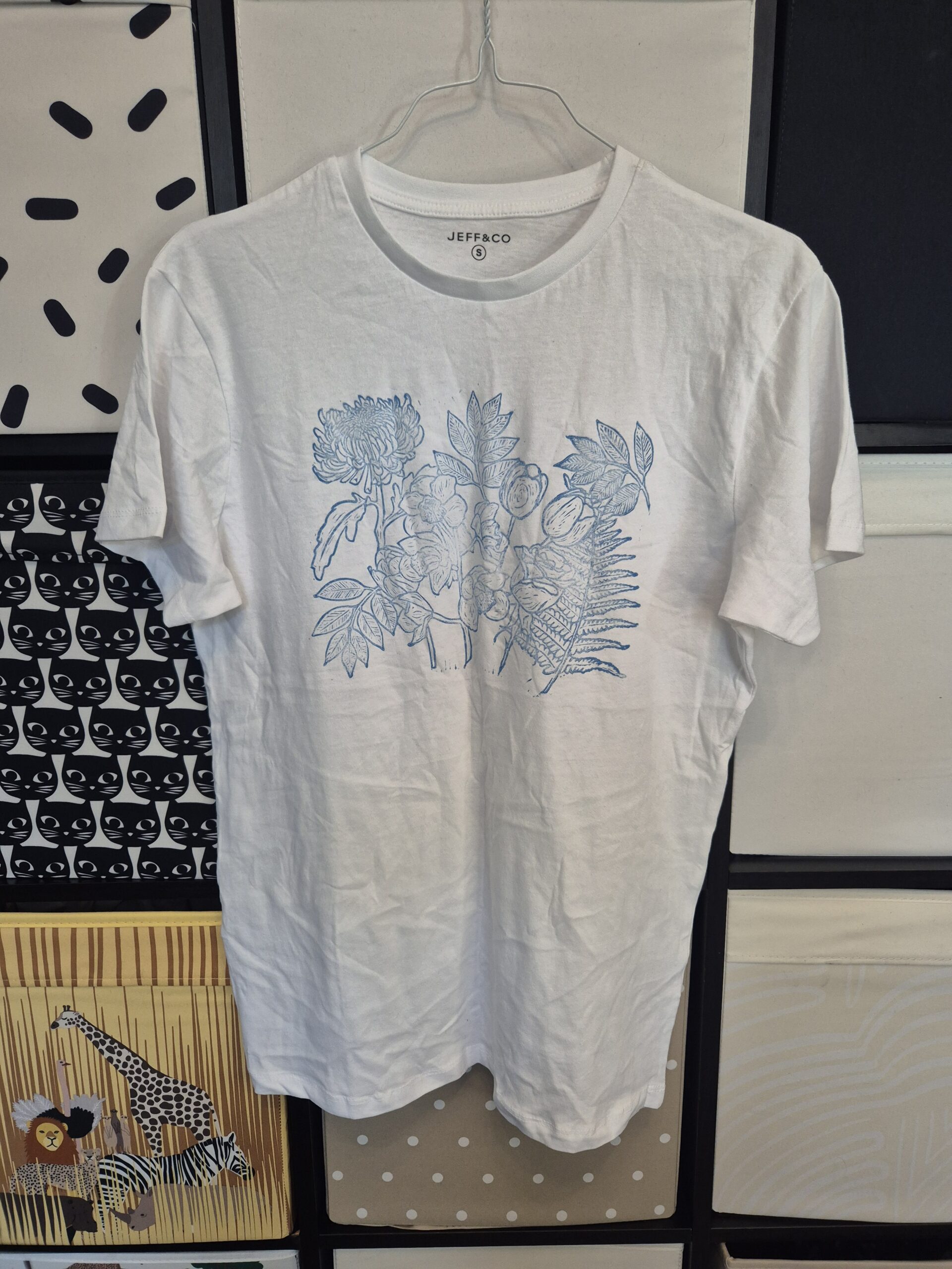 White Floral Upcycled T-shirt – Size Small
